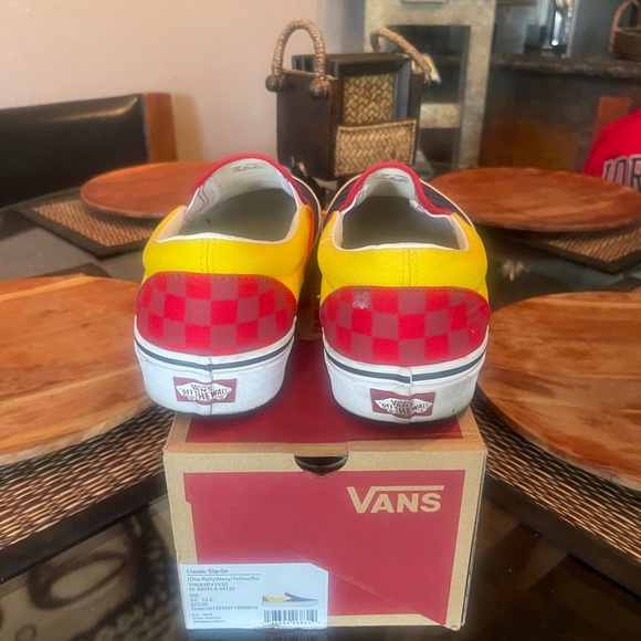 Vans Classic  Checkered Slip-Ons - Picture 9 of 9